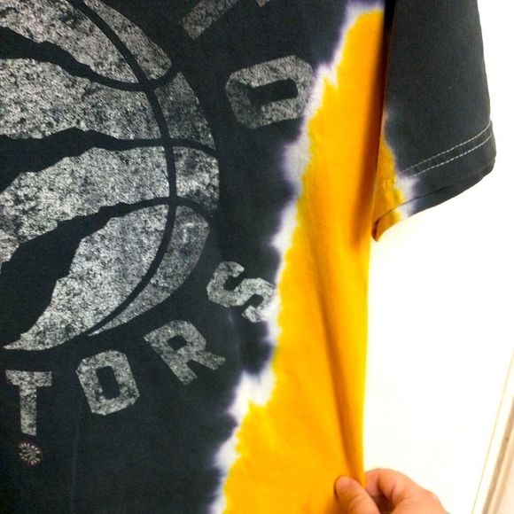 Yellow Black Unique Raptors T-Shirt size M - Picture 3 of 5